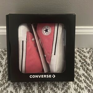 Converse First Star HI pink size 4